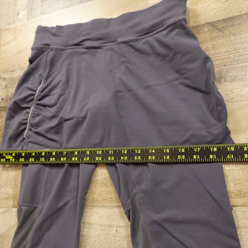 Athleta Contender 2-in-1 Skirt Capri Women’s M Gray Running Fitness Workout - Picture 9 of 12